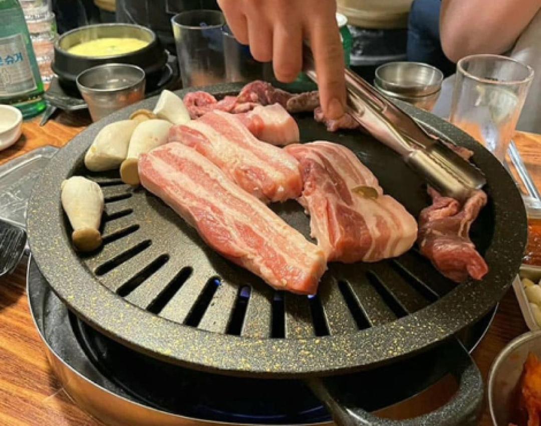 Secret Food Tours: Seoul Korean BBQ Dinner