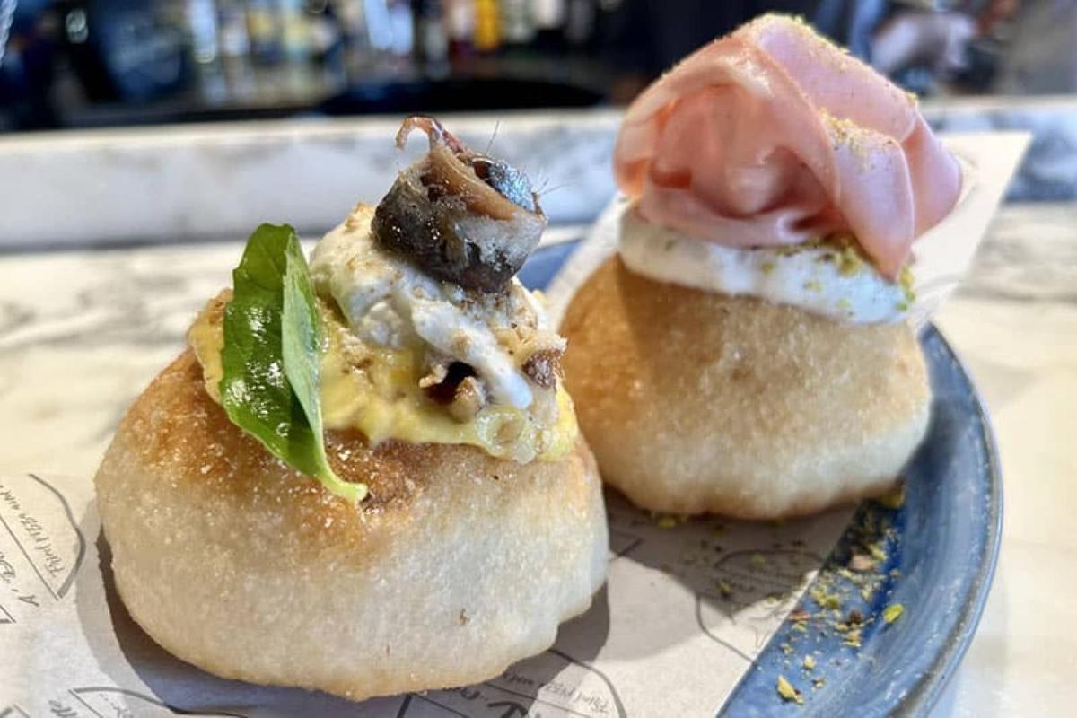 Photos of Secret Food Tour: Camden Market