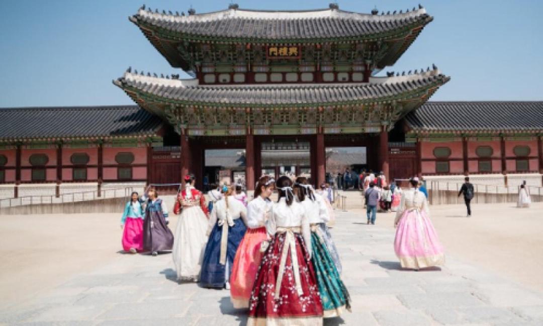 WHY SEOUL’S CITY CENTER AND GYEONGBOKGUNG PALACE AREA?