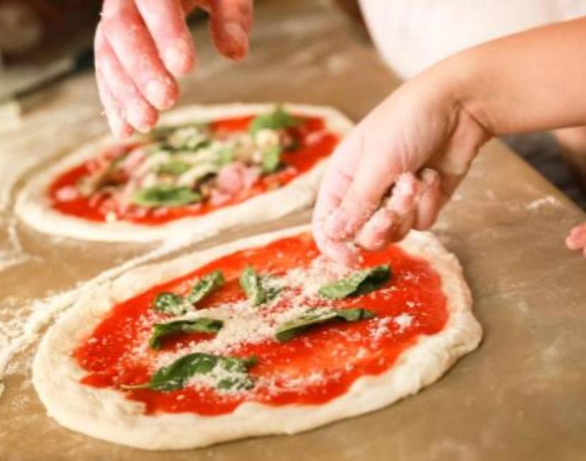 Pizza Making Class in Naples Old Town