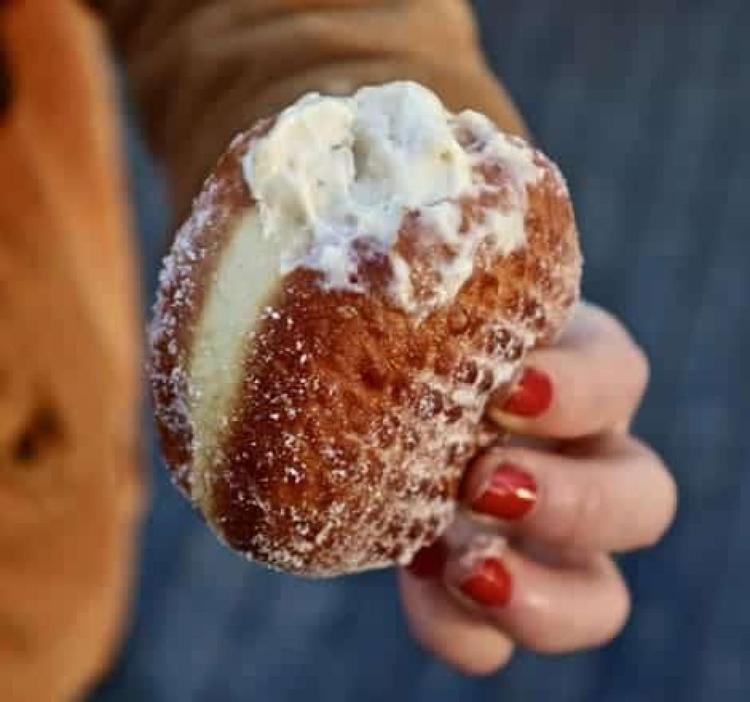 PHOTOS OF SECRET TOURS London